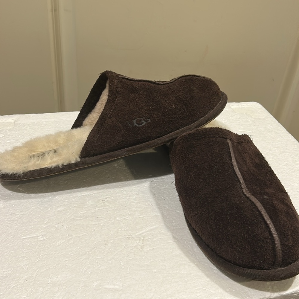 UGG “Scuff” brown suede shearling lined SlipOn slippers slides 1101111 size 10